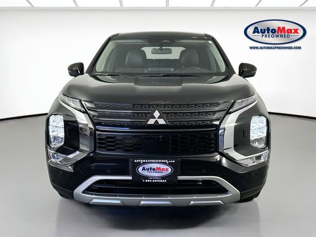 Used 2023 Mitsubishi Outlander SE image 6
