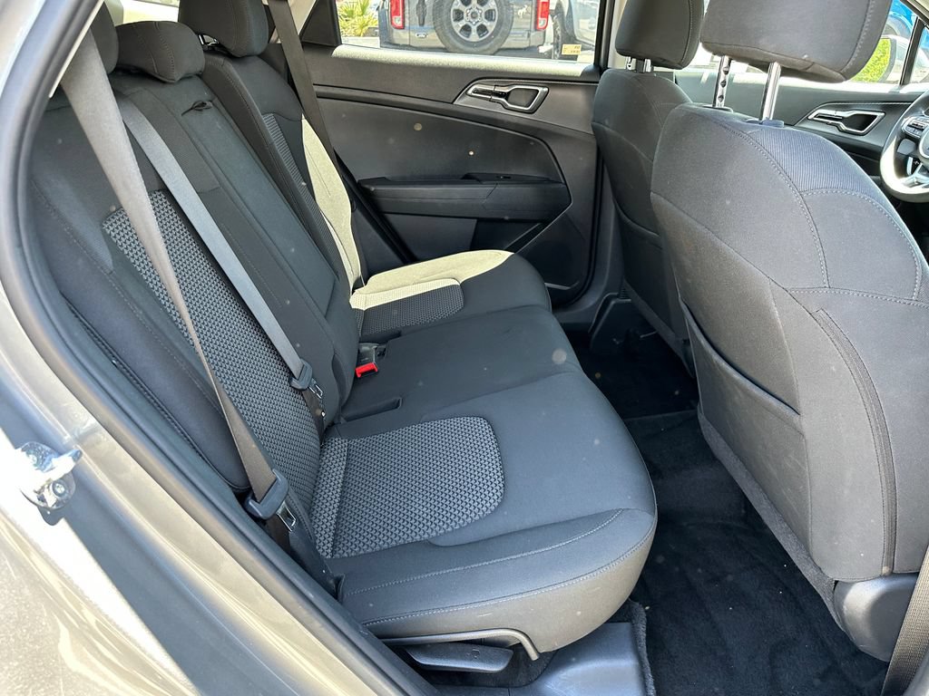 Used 2025 Kia Sportage LX FWD image 20