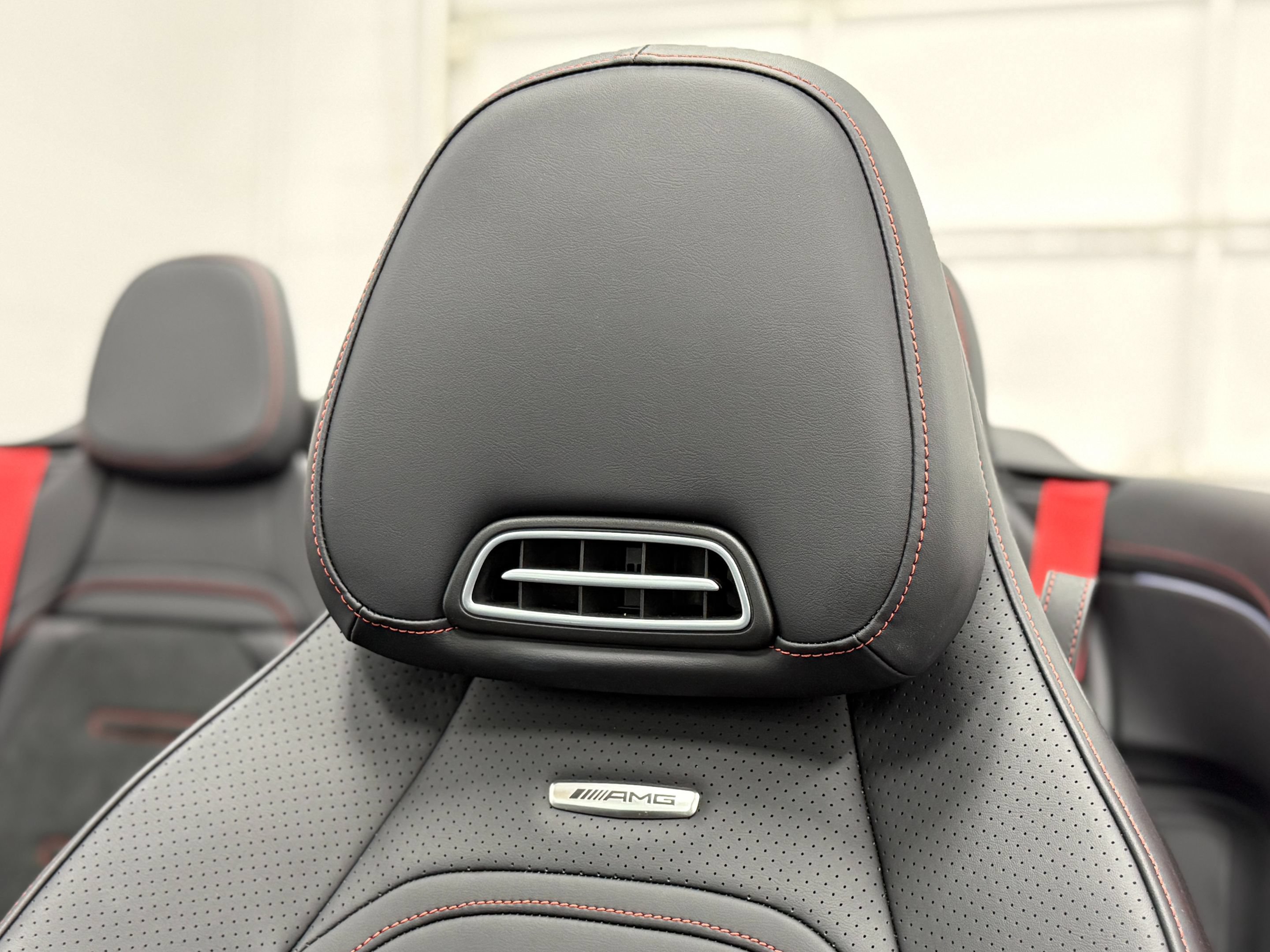 Used 2025 Mercedes-Benz CLE 53 AMG 4MATIC Cabriolet image 21