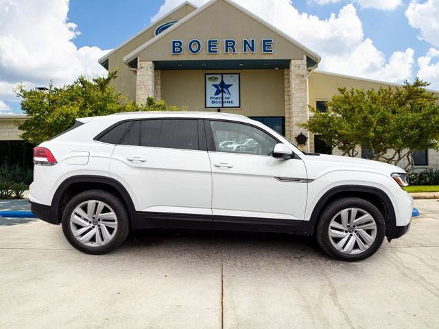 Used 2023 Volkswagen Atlas Cross Sport SE FWD image 6