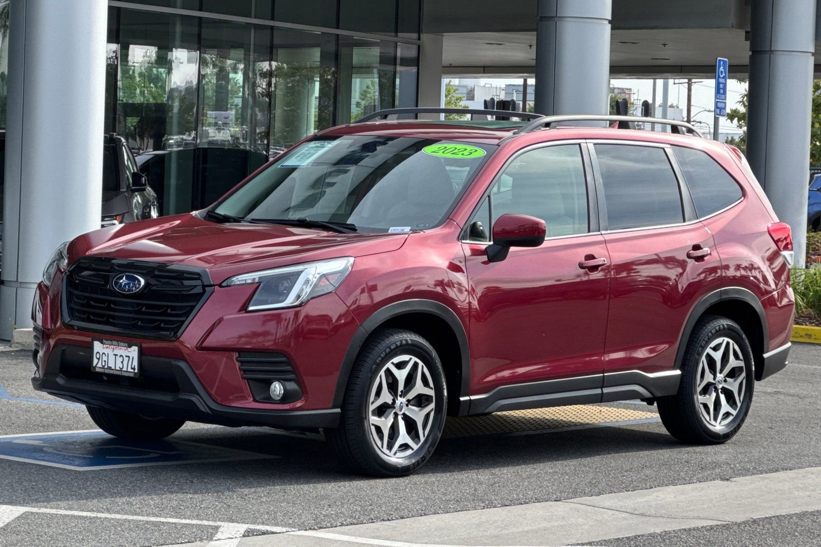 Certified 2023 Subaru Forester Premium AWD/4WD image 10