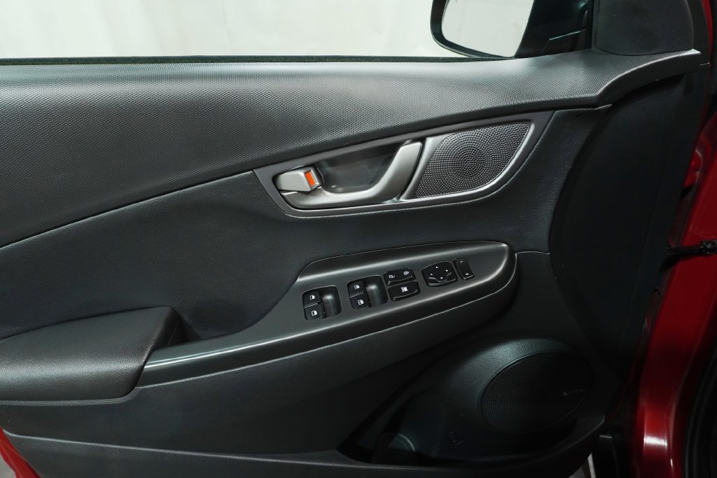 Used 2020 Hyundai Kona Ultimate FWD image 19