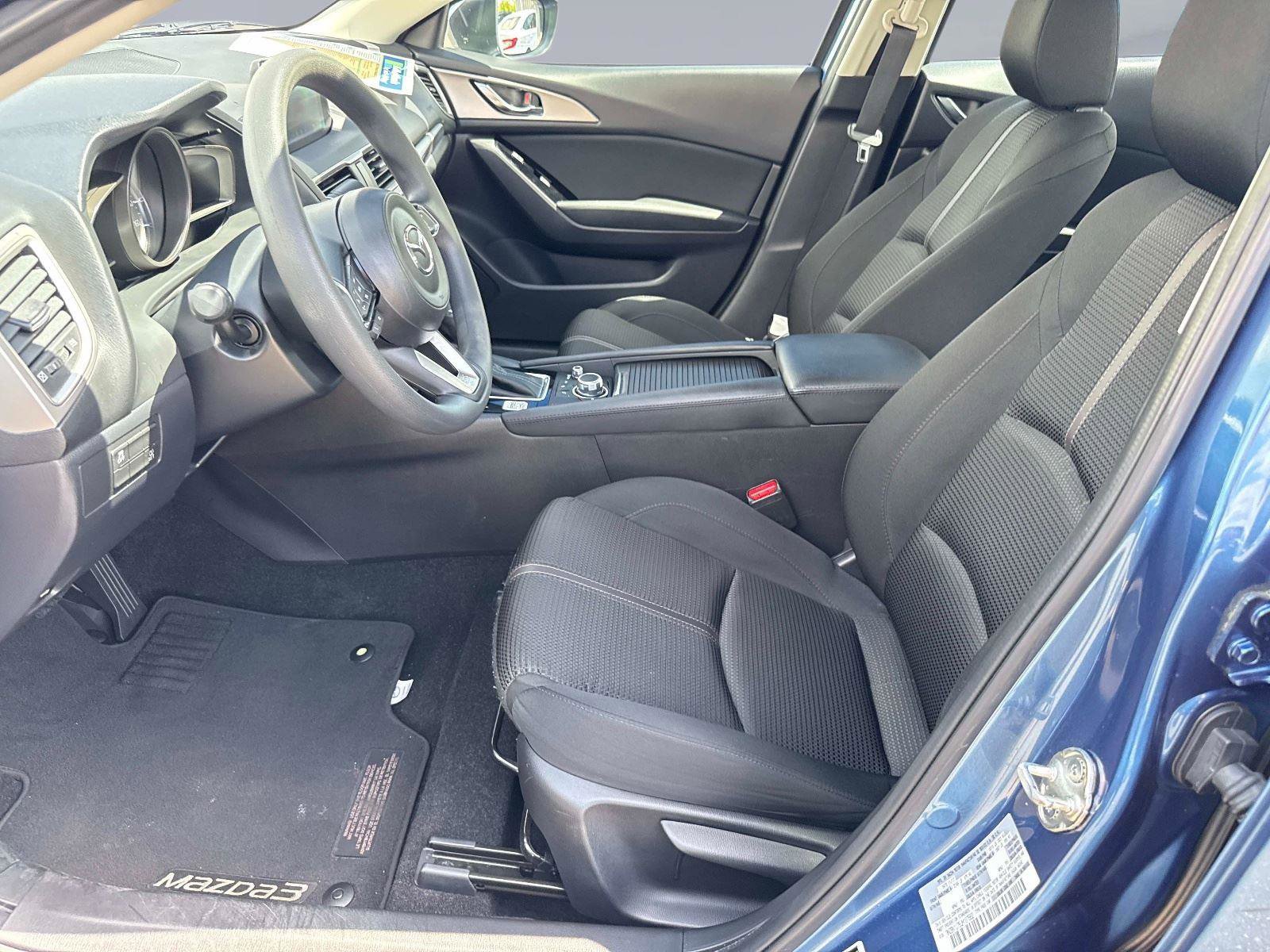 Used 2018 MAZDA MAZDA3 Sport w/ Preferred Equipment Package image 18