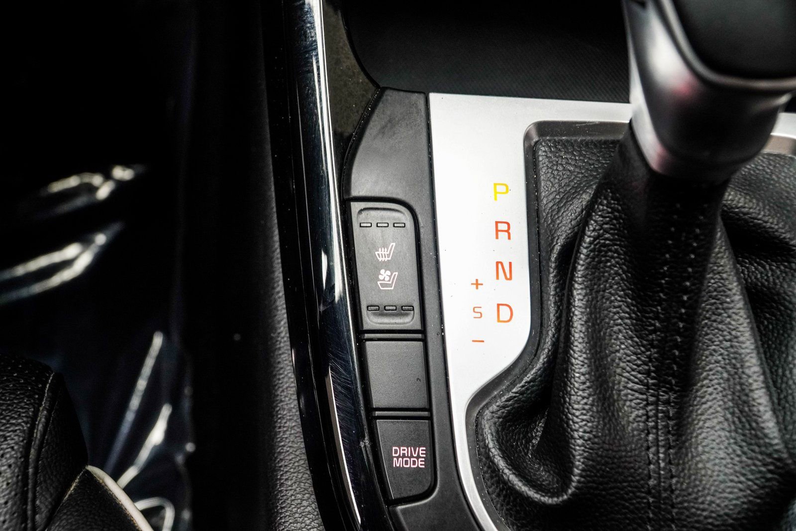 Used 2024 Kia Forte GT-Line w/ GT-Line Premium Package image 20
