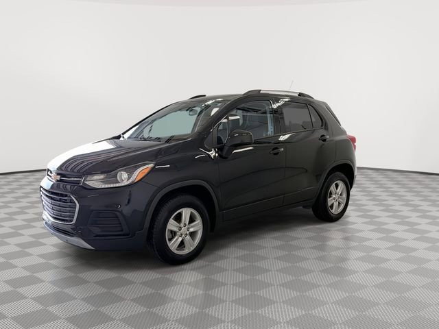 Certified 2022 Chevrolet Trax LT w/ LT Convenience Package image 6