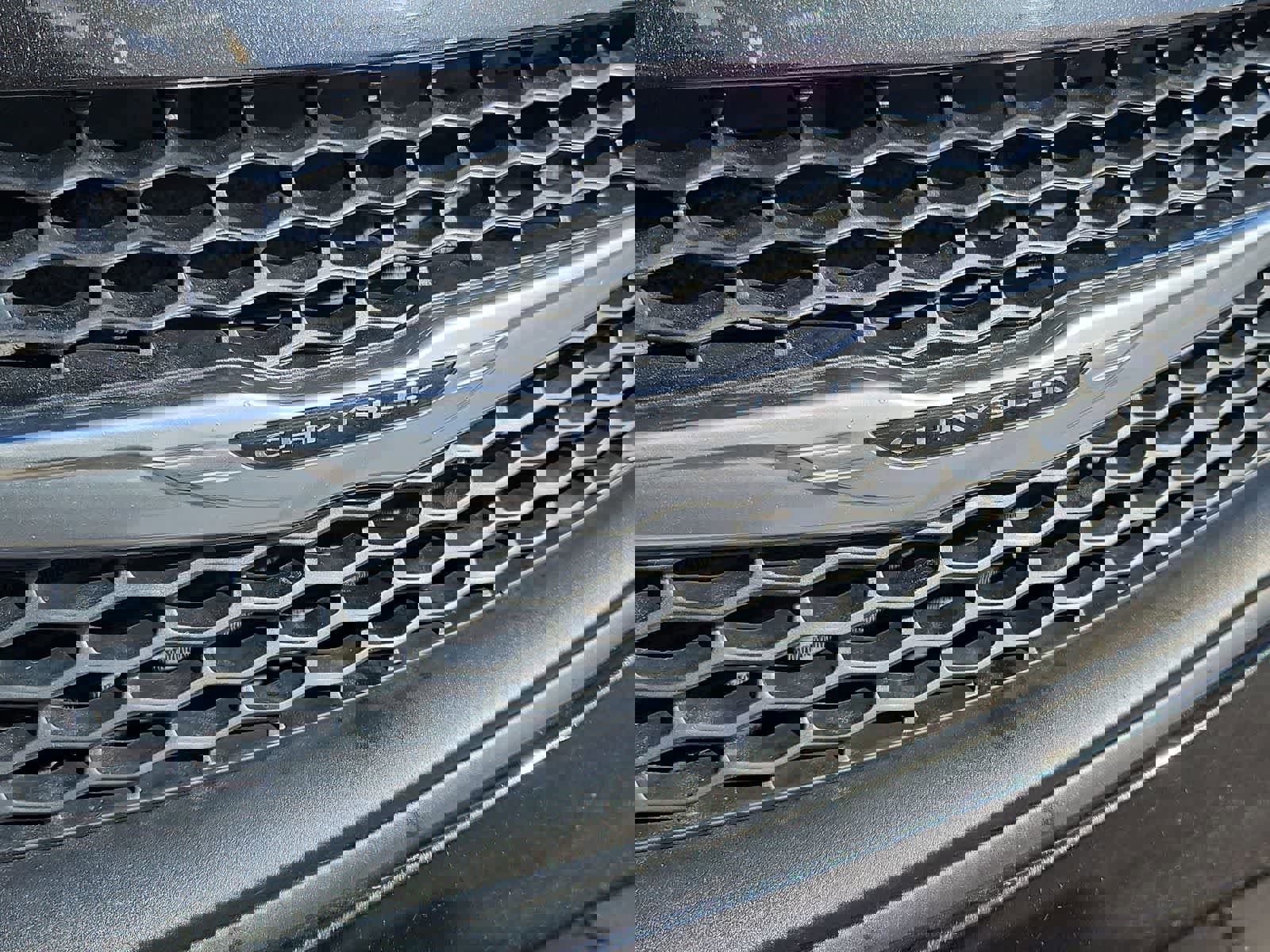 Certified 2023 Chrysler Voyager LX image 12