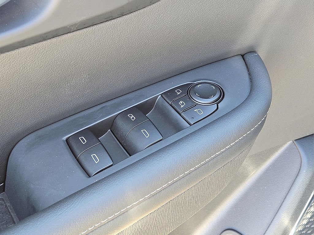 Used 2025 Buick Enclave Preferred image 22