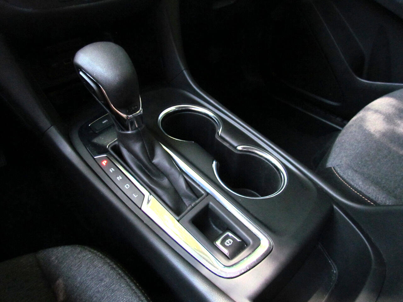 Used 2023 Chevrolet Equinox LT image 32