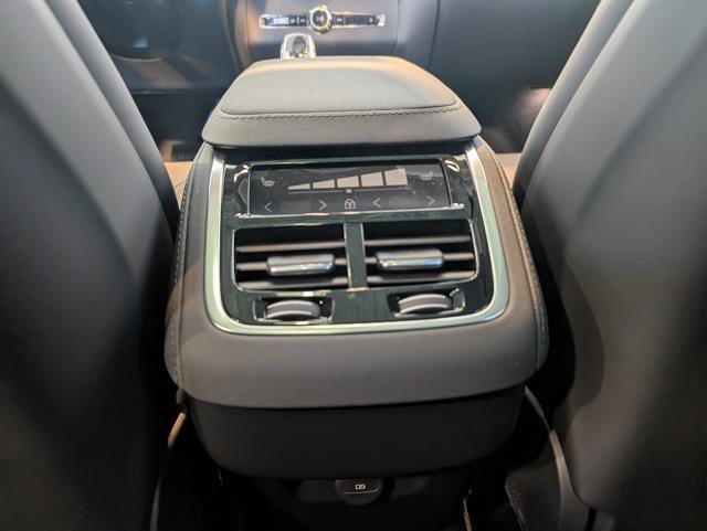 New 2026 Volvo XC90 B6 Plus w/ Protection Package AWD/4WD image 24