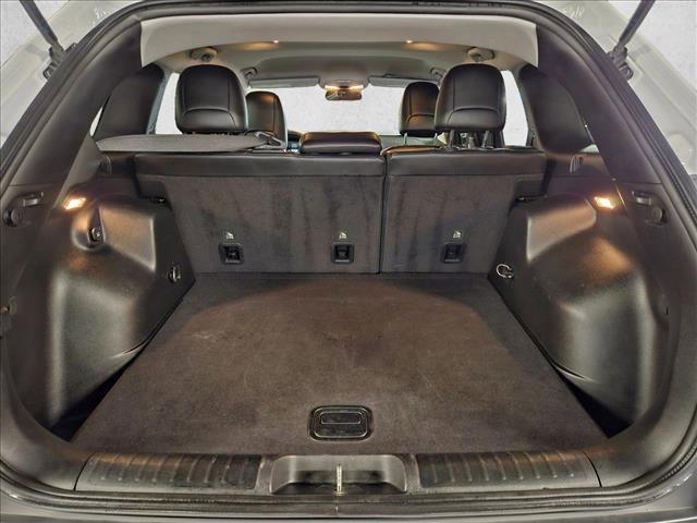 Used 2020 Jeep Cherokee Latitude Plus image 6