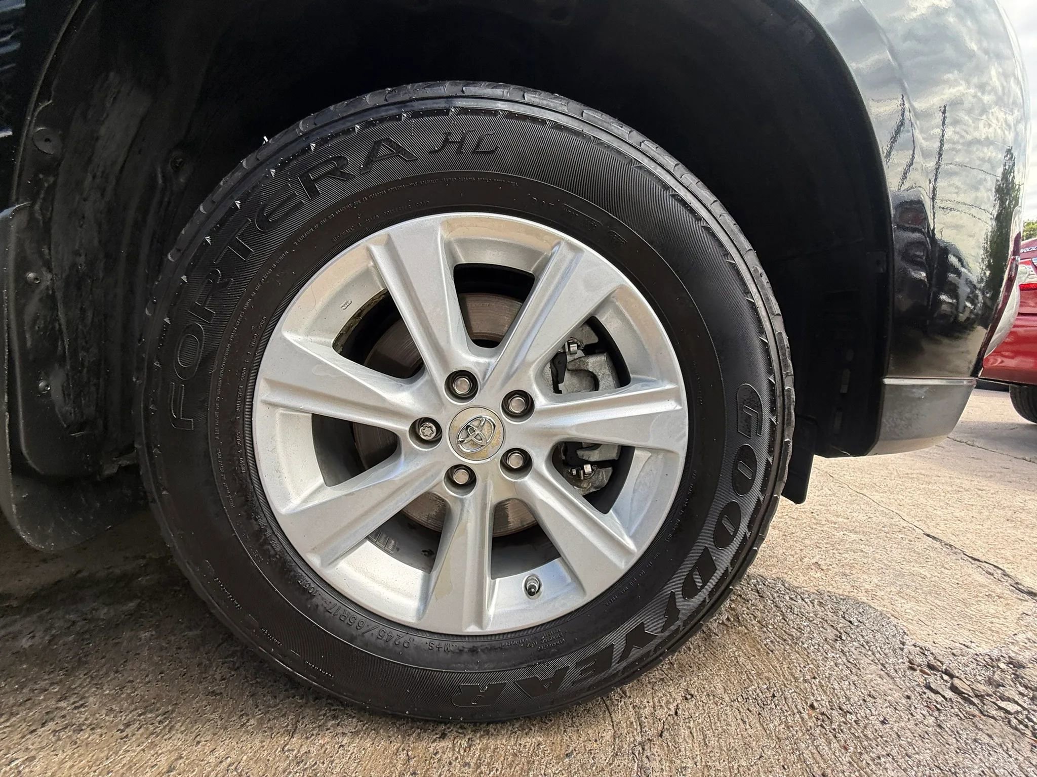 Used 2013 Toyota Highlander SE FWD image 27