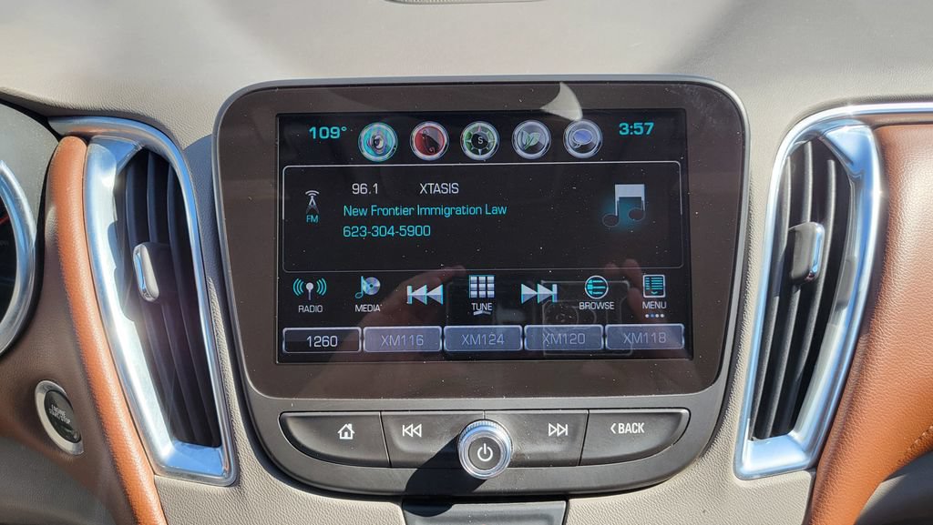 Used 2016 Chevrolet Malibu Hybrid w/ Leather Package FWD image 34