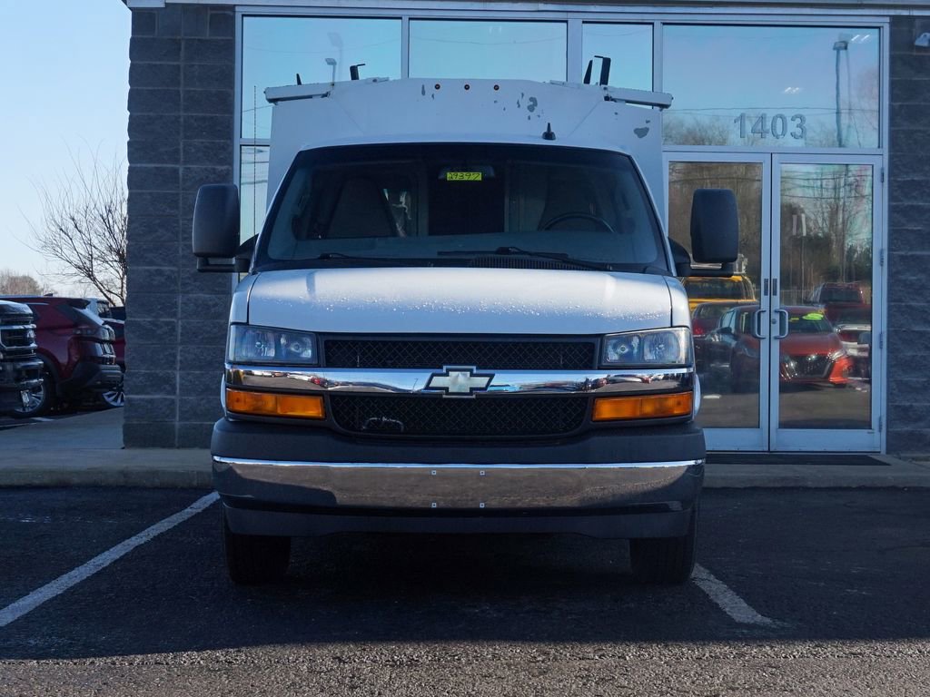 Used 2022 Chevrolet Express 3500 w/ Power Convenience Package image 7