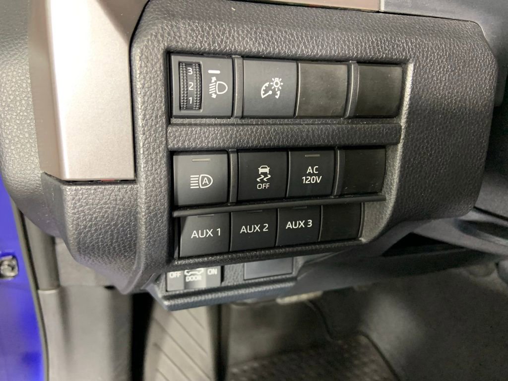 Used 2024 Toyota Tacoma TRD Off-Road w/ TRD Off Road Upgrade Package image 10