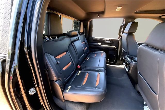 Used 2024 GMC Sierra 2500 AT4 w/ AT4 Premium Plus Package AWD/4WD image 17