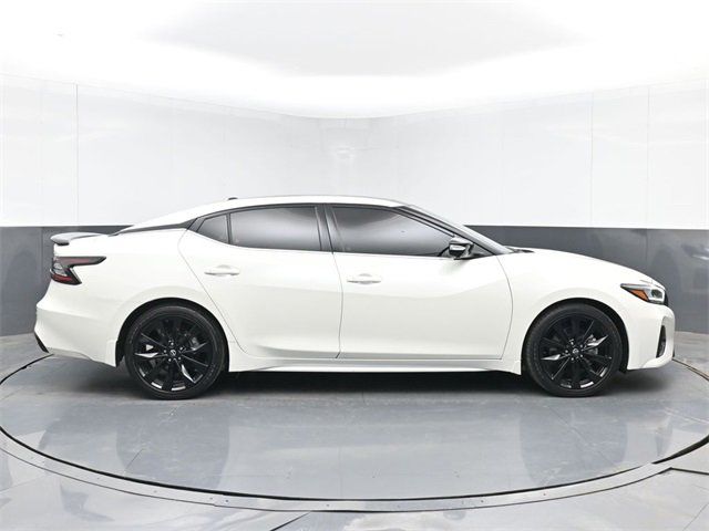 Used 2023 Nissan Maxima SR w/ Sport Mat Group image 15