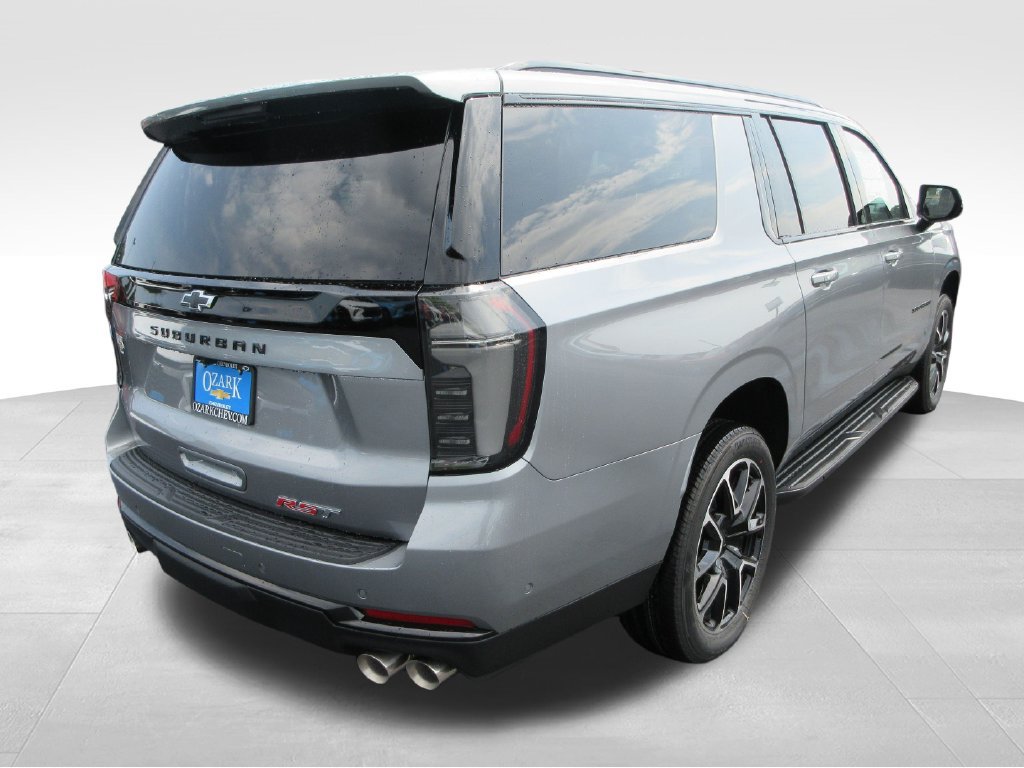 New 2026 Chevrolet Suburban RST w/ RST Capability Package AWD/4WD image 6