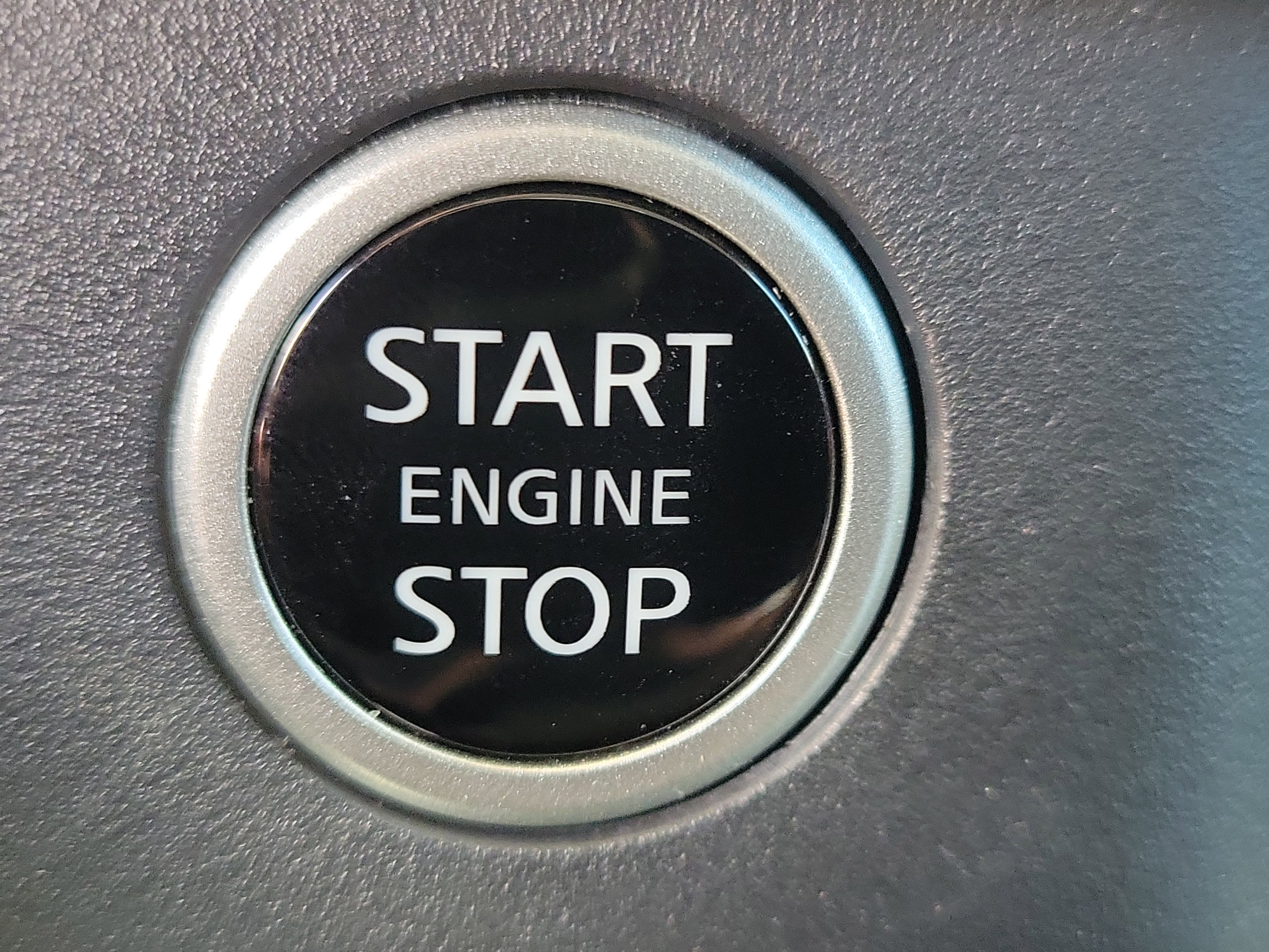 Used 2022 Nissan Rogue S image 26