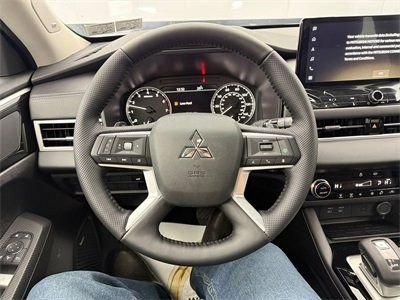 New 2026 Mitsubishi Outlander Trail Edition image 15