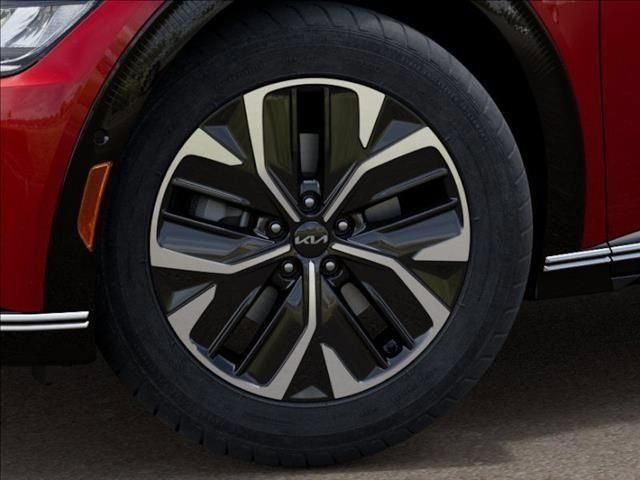 New 2024 Kia EV6 Wind w/ Wind Technology Package AWD/4WD image 9