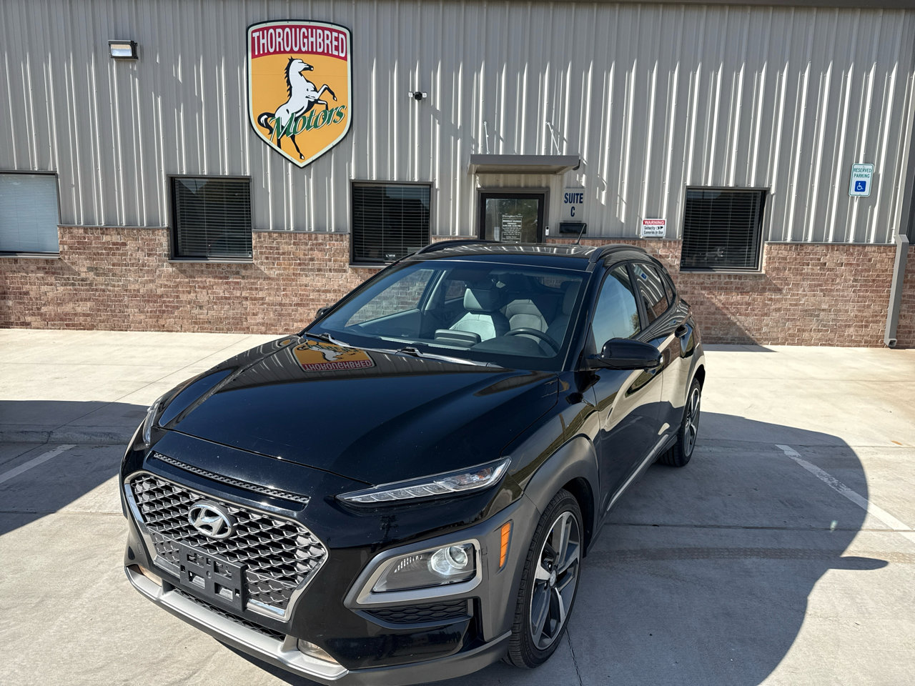 Used 2018 Hyundai Kona Limited image 3