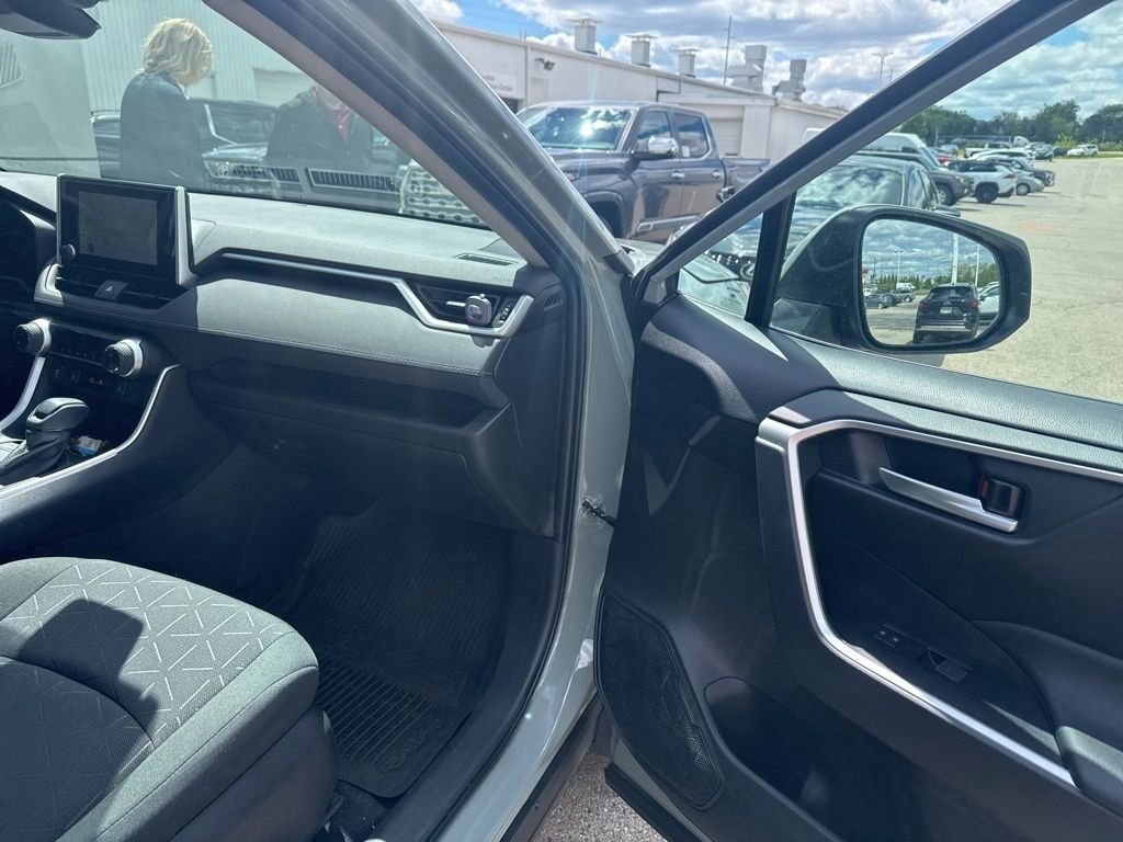 Used 2023 Toyota RAV4 XLE w/ Convenience Package AWD/4WD image 16