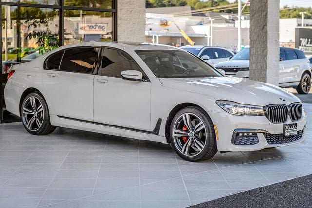 Used 2017 BMW 740i RWD image 4