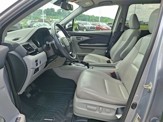 Used 2016 Honda Pilot Touring image 9
