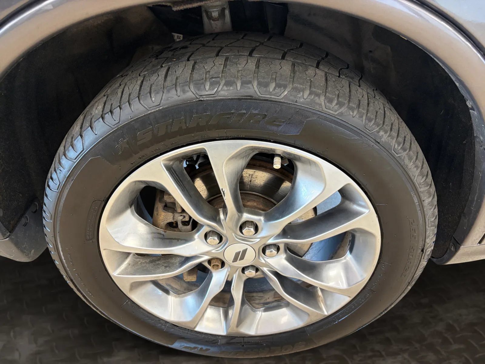 Used 2019 Dodge Durango GT AWD/4WD image 43