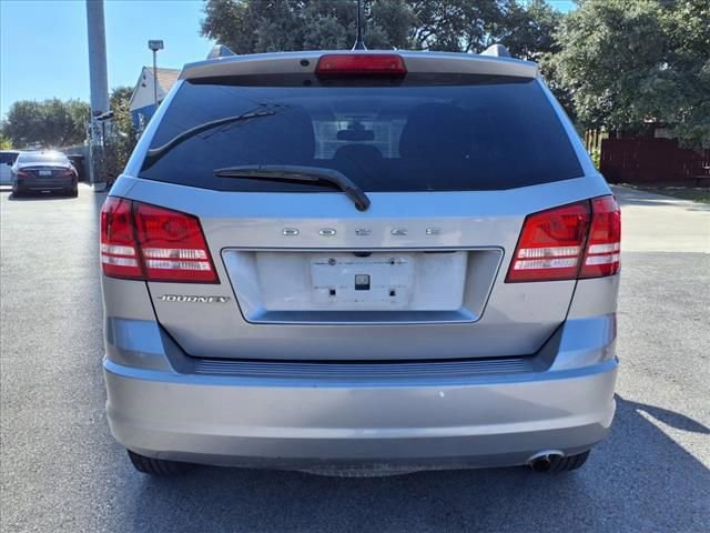 Used 2018 Dodge Journey SE w/ Connectivity Group FWD image 23