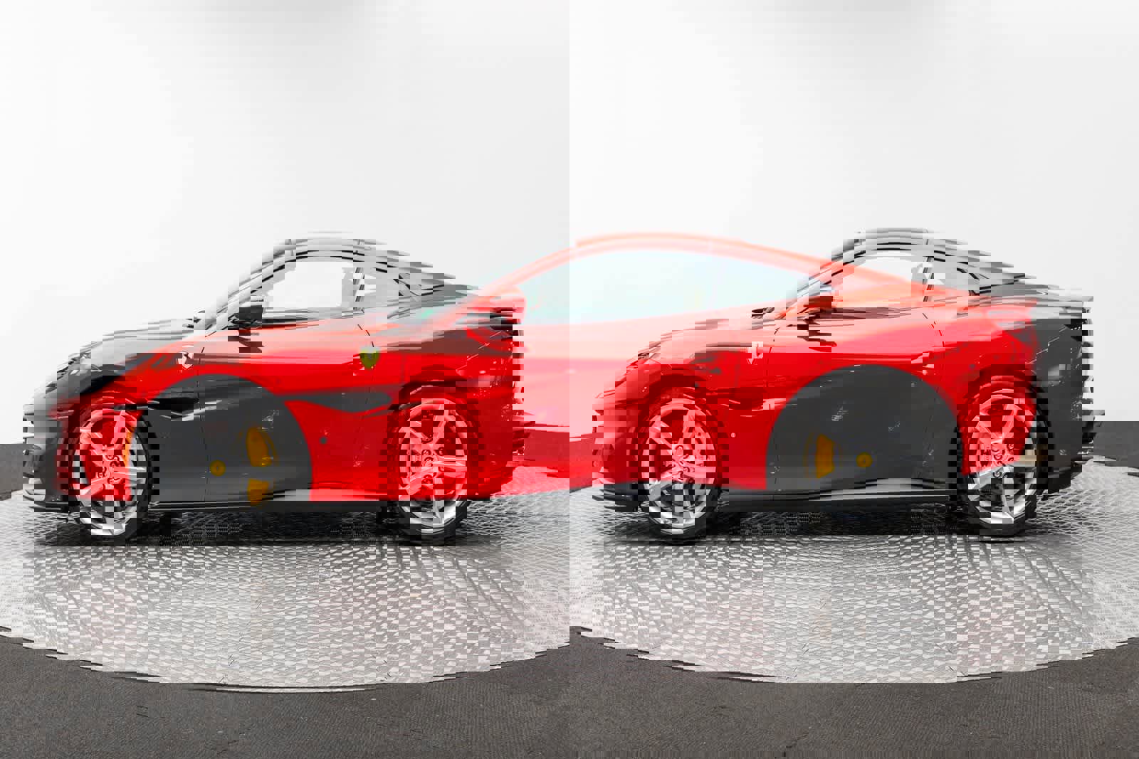 Used 2023 Ferrari Portofino M image 3