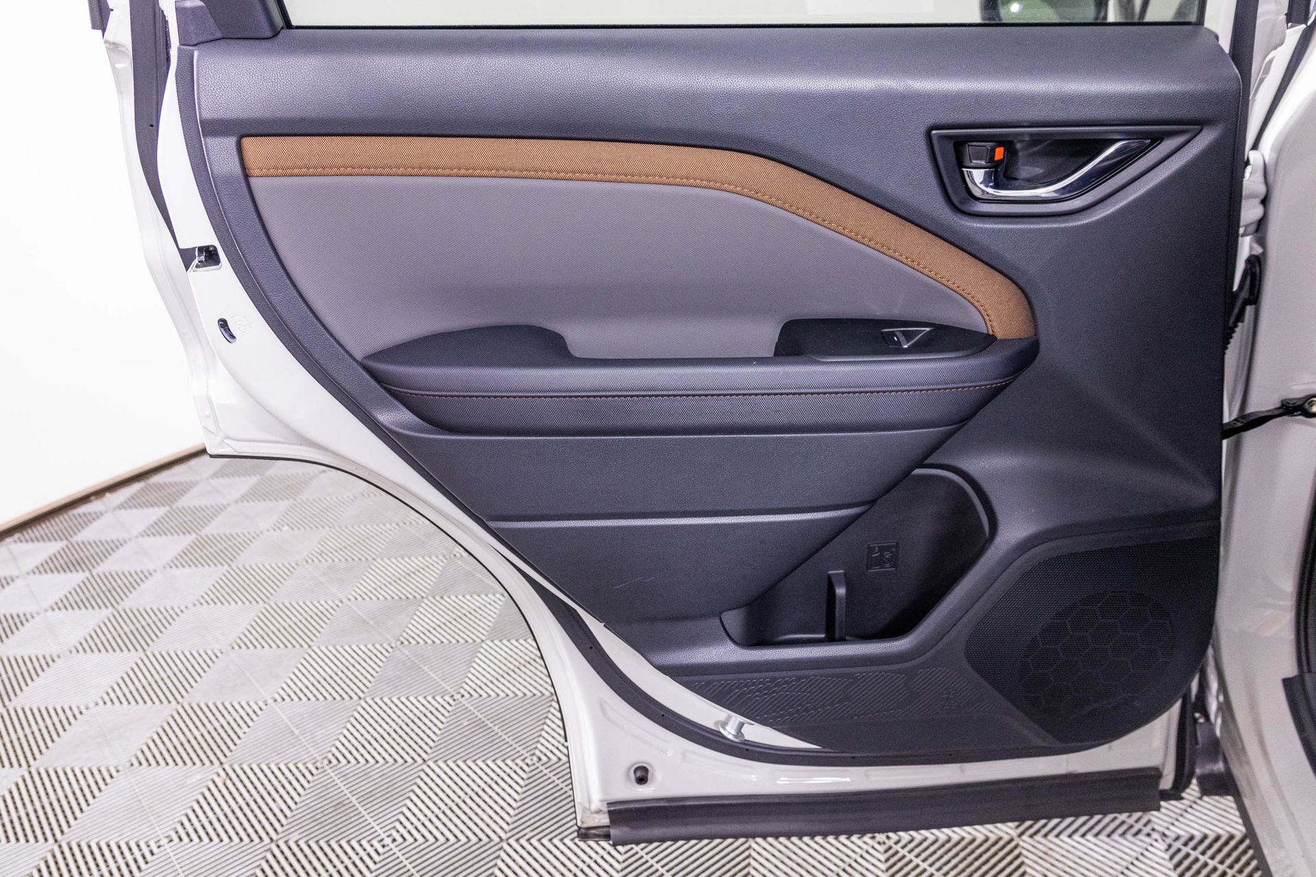 Used 2025 Subaru Forester Sport image 26