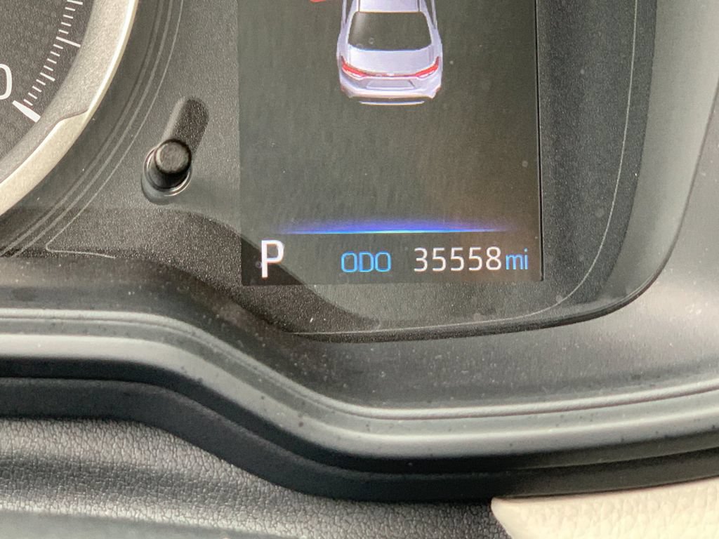 Used 2022 Toyota Corolla LE FWD image 29