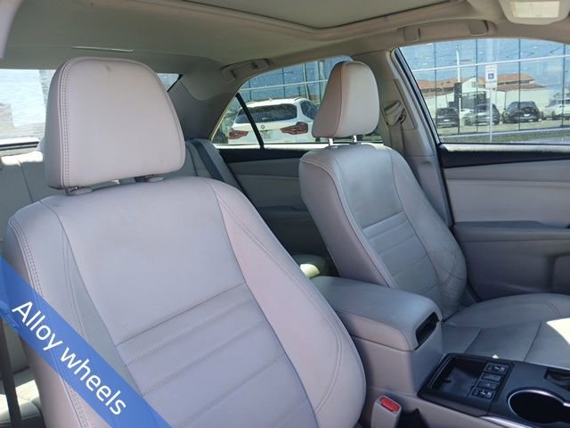 Used 2016 Toyota Camry XLE image 13