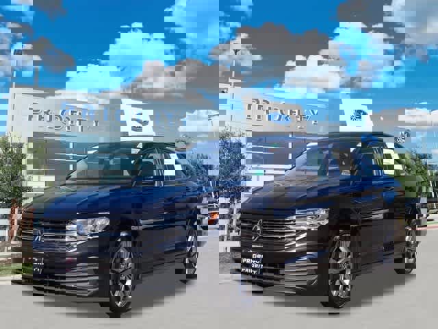 Used 2024 Volkswagen Jetta SE