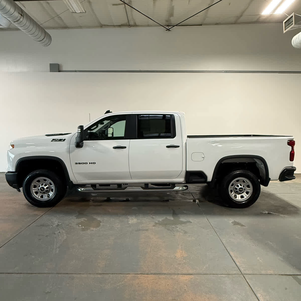 Certified 2024 Chevrolet Silverado 3500 W/T image 2
