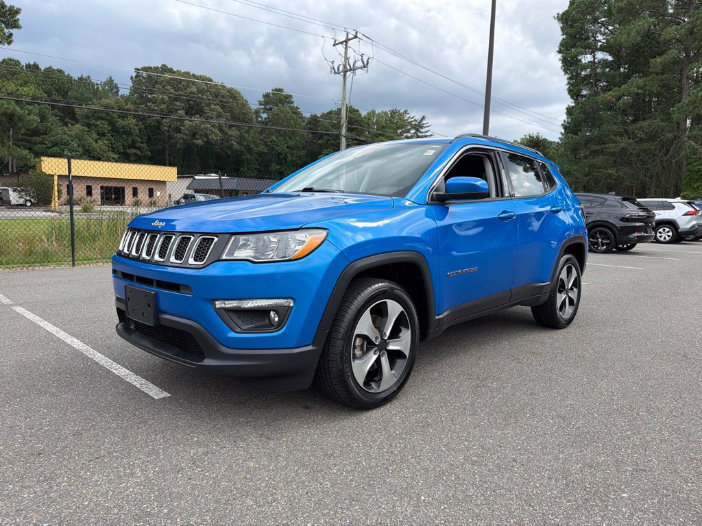 Used 2020 Jeep Compass Latitude AWD/4WD image 2