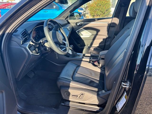 Used 2025 Audi Q3 2.0T Premium image 8
