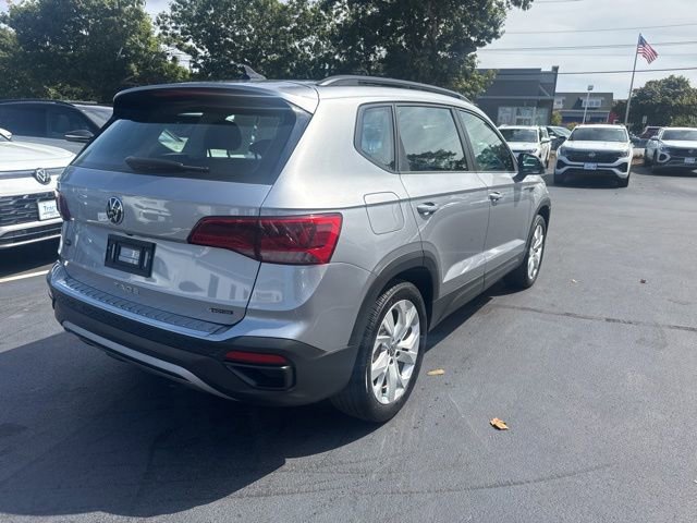 Certified 2023 Volkswagen Taos S image 7