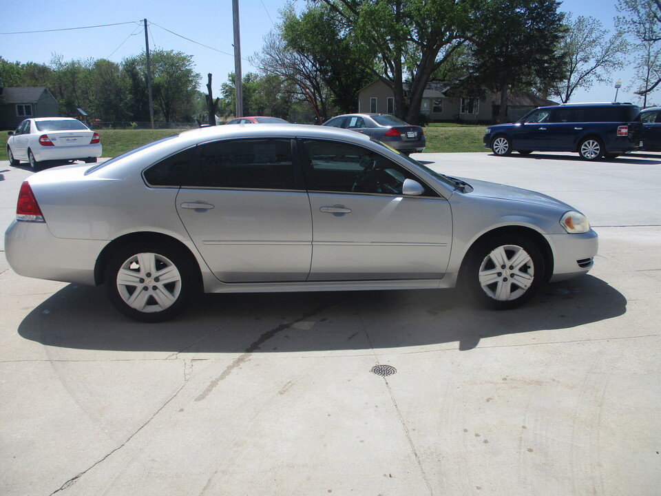 Used 2011 Chevrolet Impala LS FWD image 17