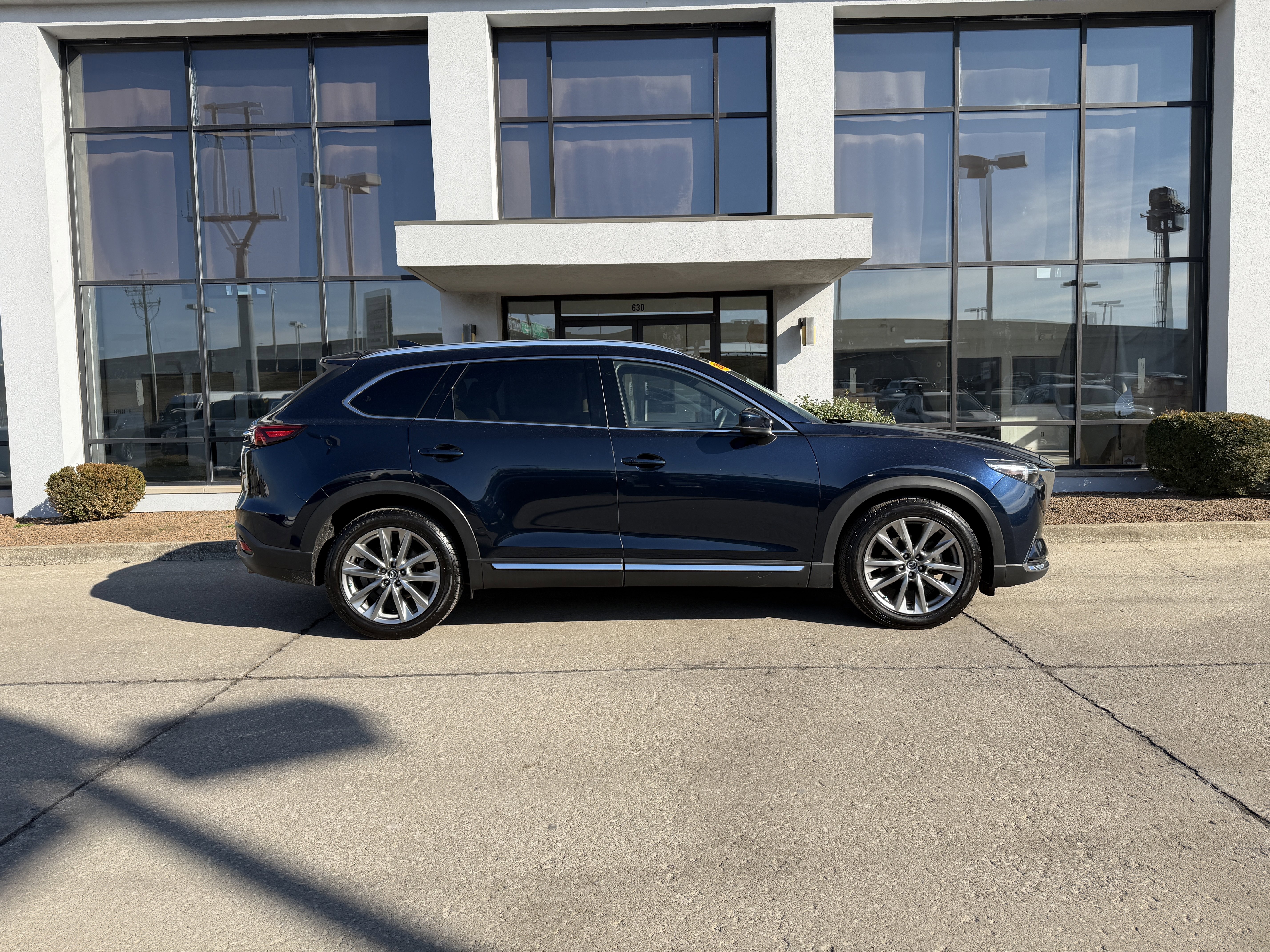 Used 2018 MAZDA CX-9 Grand Touring image 3