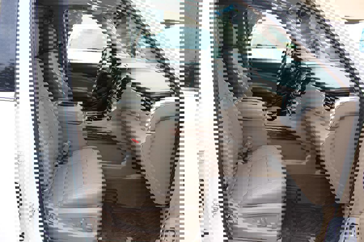 Used 2015 GMC Yukon SLT w/ Open Road Package image 23