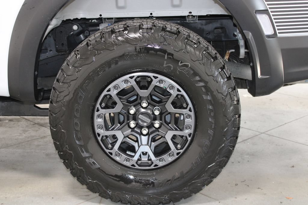 Used 2025 Ford F150 Raptor w/ Equipment Group 803A Raptor R AWD/4WD image 21