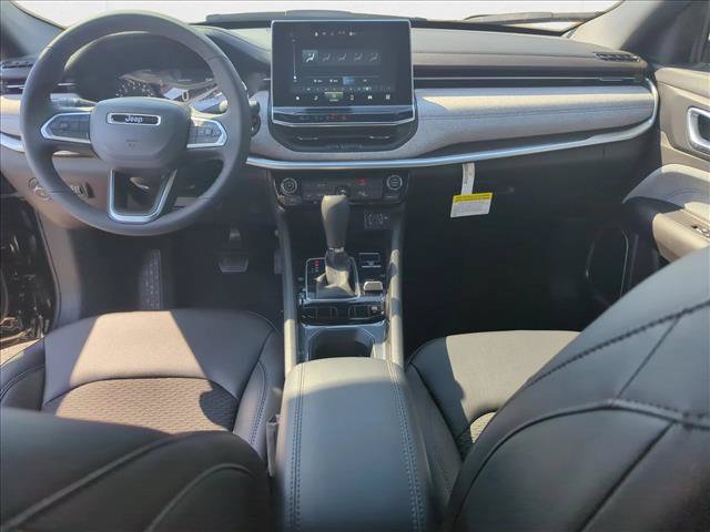 New 2024 Jeep Compass Latitude AWD/4WD image 15