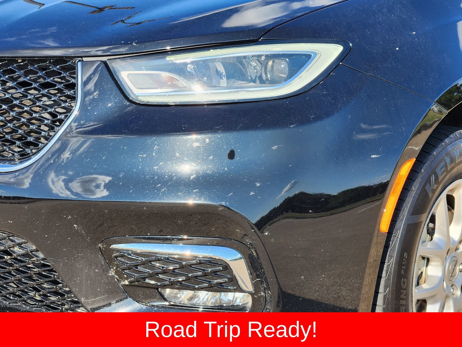 Used 2025 Chrysler Pacifica Select FWD image 10