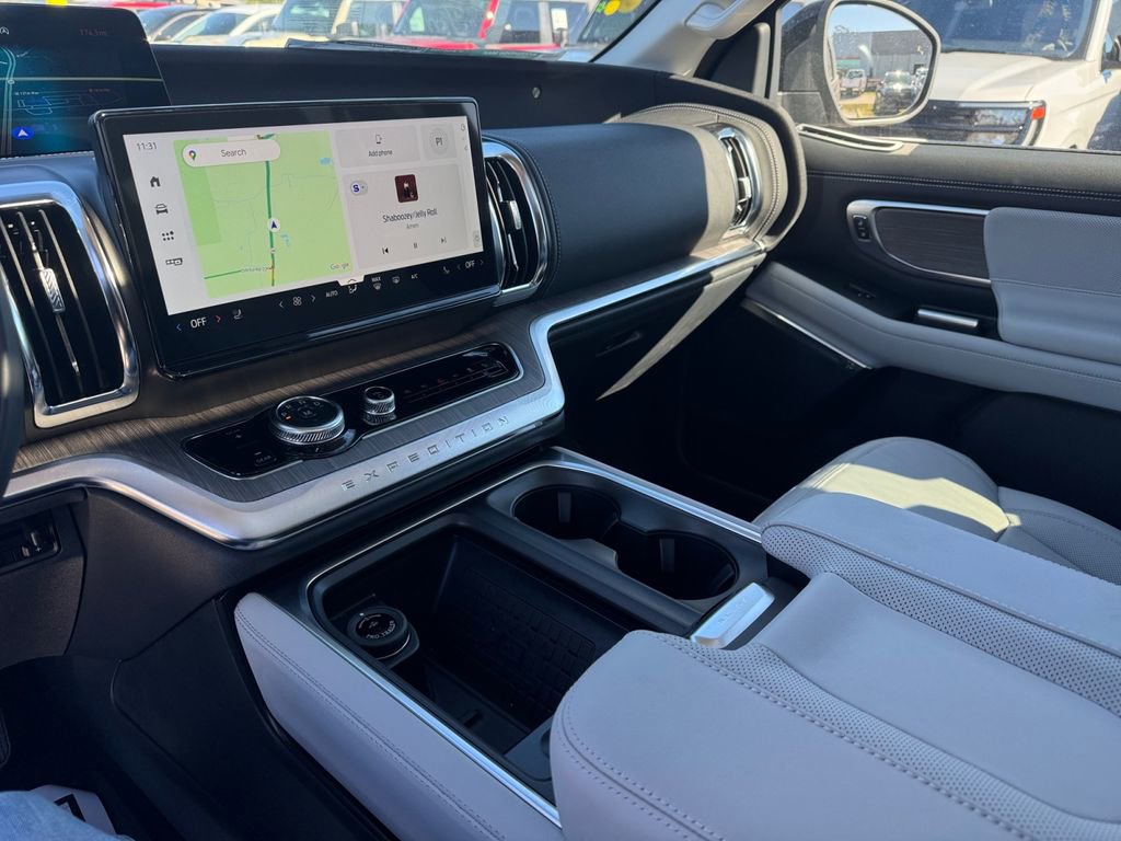 New 2025 Ford Expedition Max Platinum w/ Platinum Ultimate Package image 38