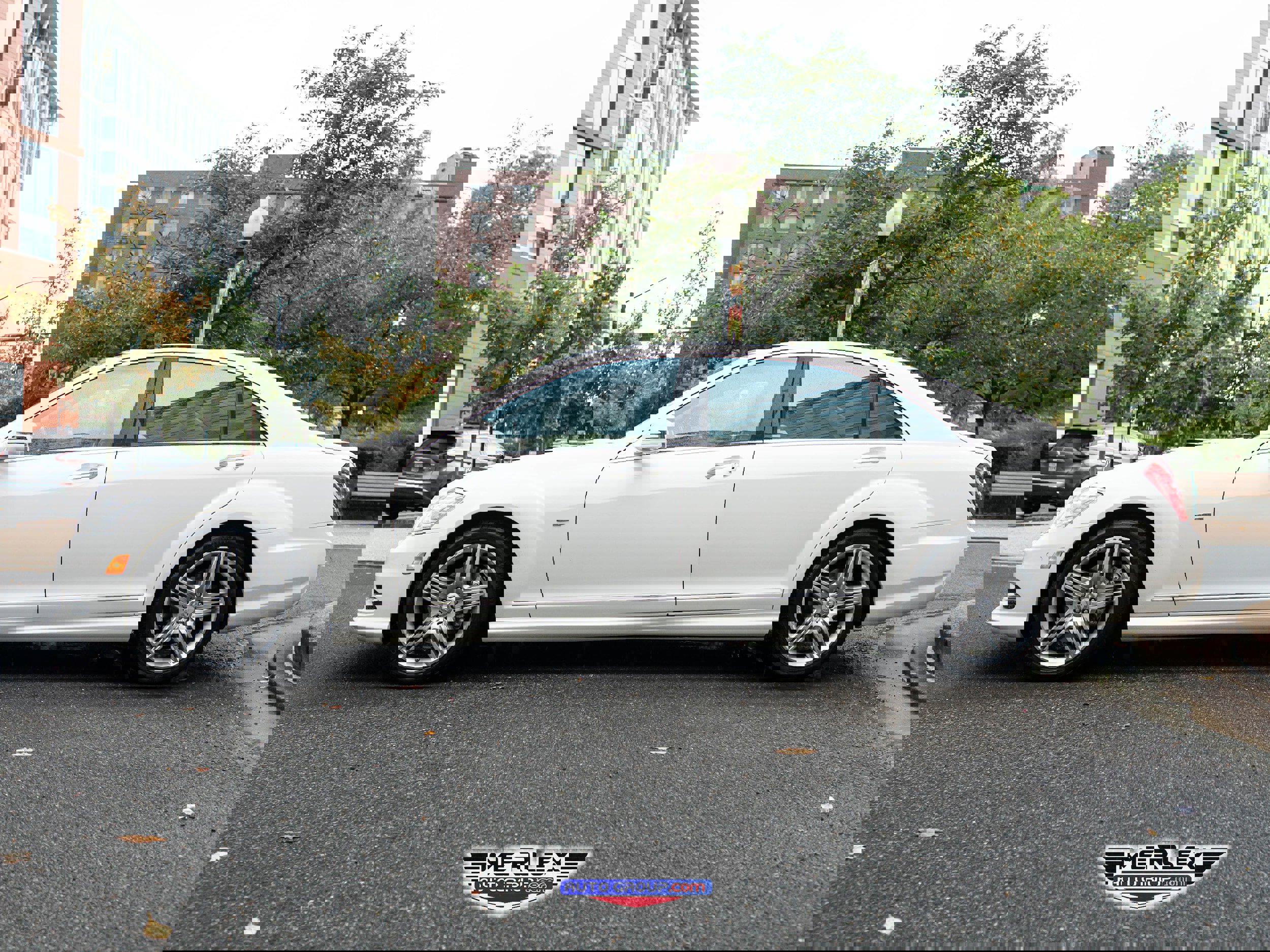 Used 2012 Mercedes-Benz S 550 4MATIC w/ Sport Pkg image 4