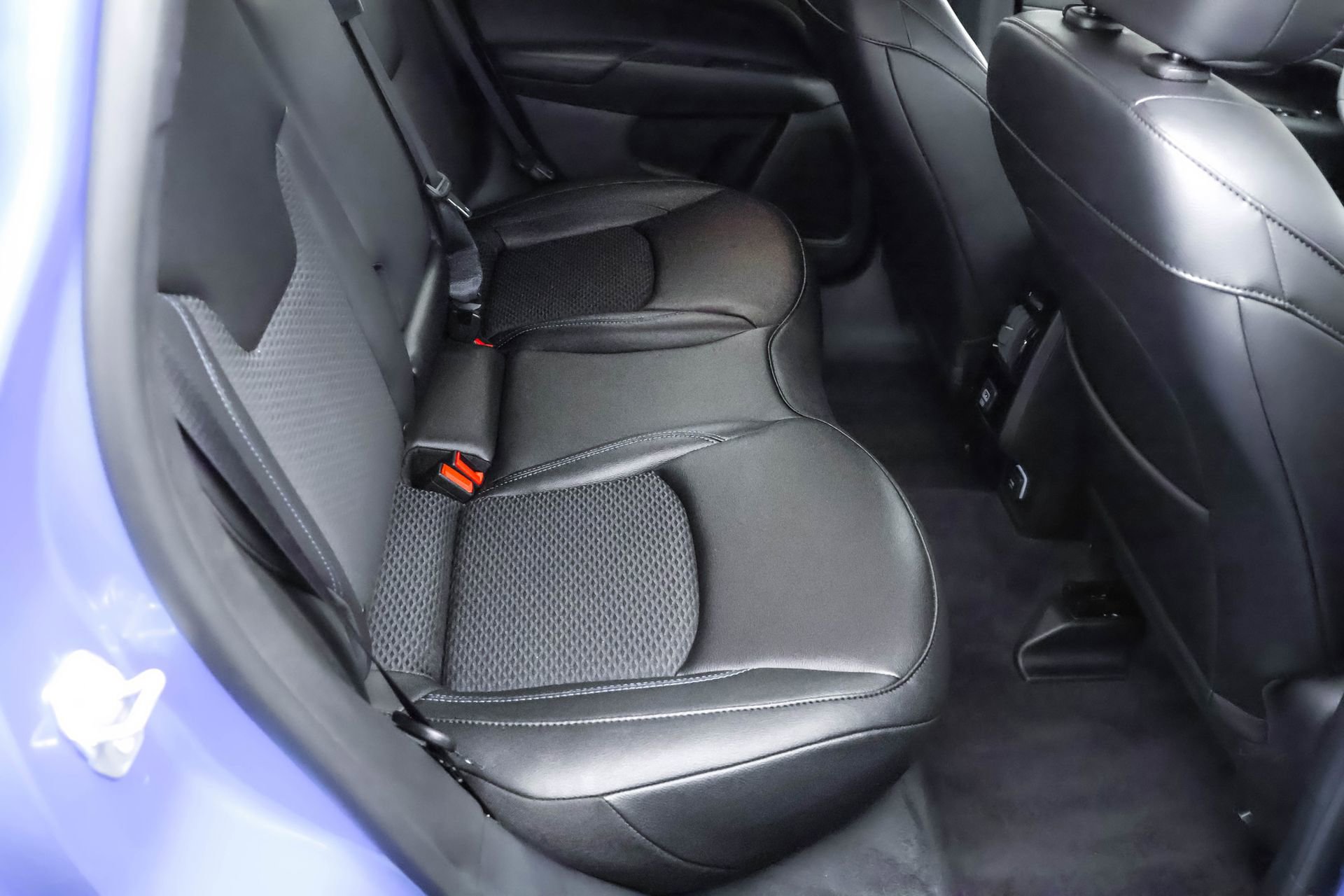 Used 2025 Jeep Compass Latitude w/ Altitude Special Edition image 37