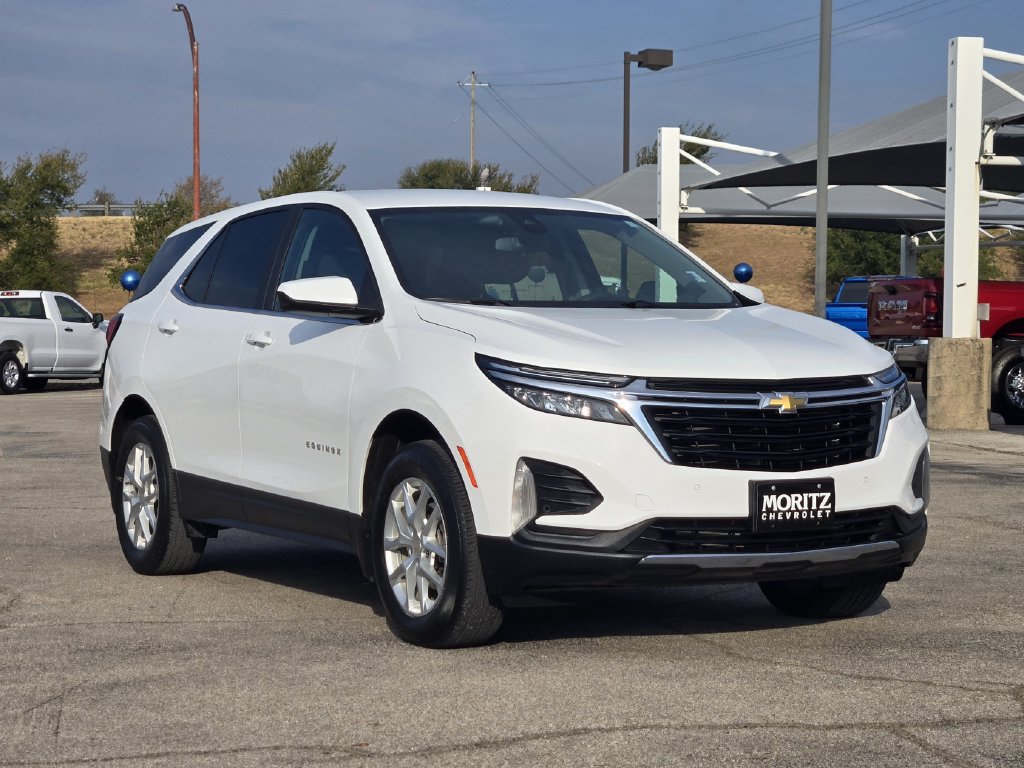 Used 2023 Chevrolet Equinox LT w/ LPO, Floor Liner Package AWD/4WD image 3