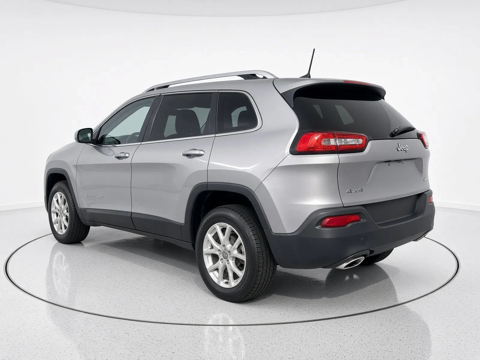 Used 2018 Jeep Cherokee Latitude w/ Cold Weather Group AWD/4WD image 4